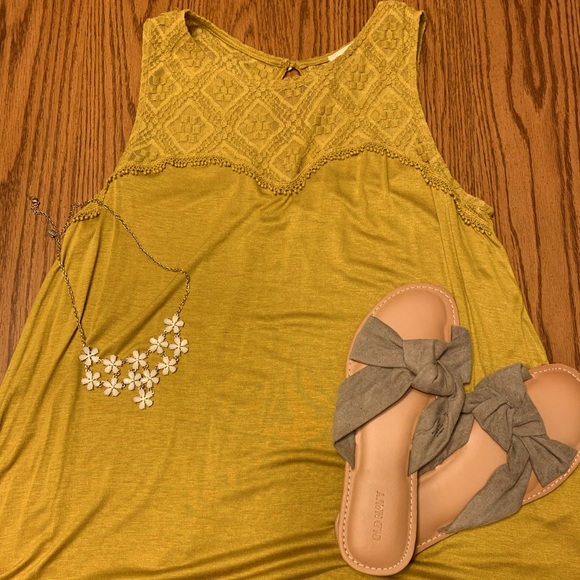 High Neck Mustard Tank - Picture 1 of 1